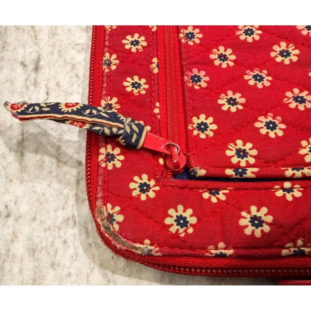 Vera Bradley "Americana Red" Wallet (Released in 2003) - Picture 5 of 16